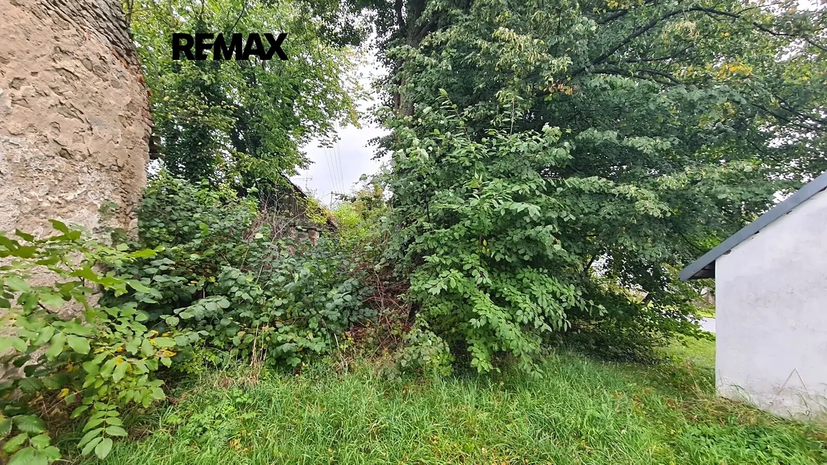 Prodej stavebního pozemku 1798 m²